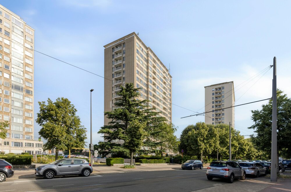 -appartement-met-2-slaapkamers-terras-en-parking-te-koop-in-antwerpen019.jpg