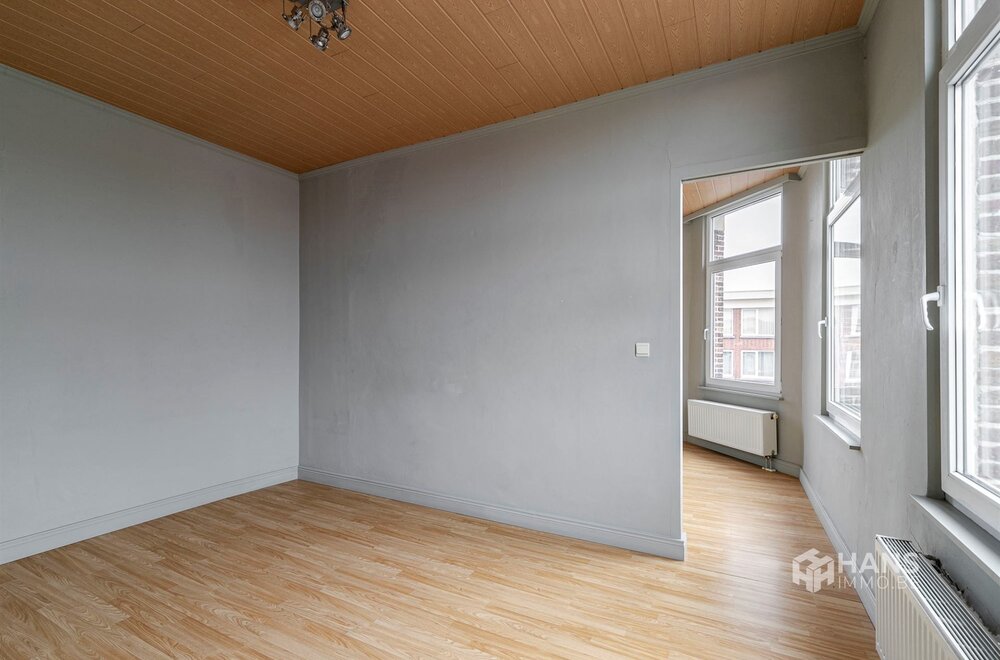opbrengsteigendom-met-4-appartementen-totale-bewoonbare-opp-ca-207-m-005.jpg