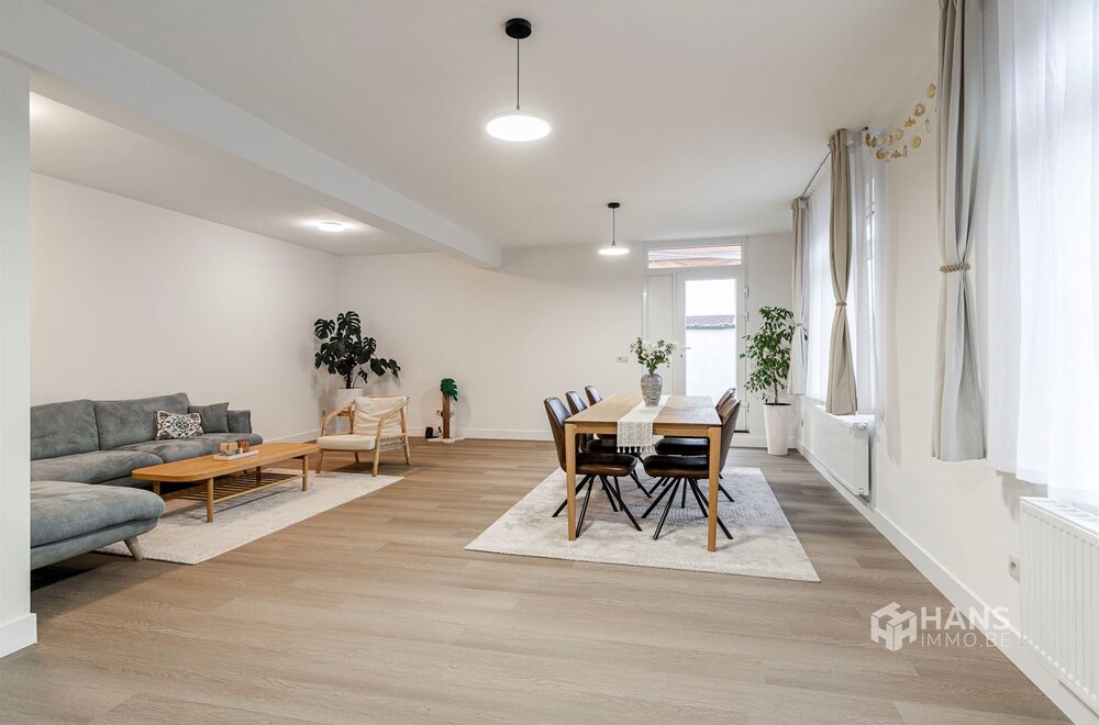 instapklaar-appartement-100-m-met-3-slaapkamer-en-terras-13-m-in-wilrijk006.jpg