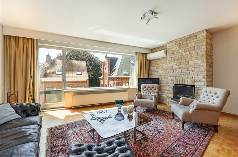 bij-albertpark-mooi-appartement-met-3-slaapkamers-2-badkamers-p005.jpg