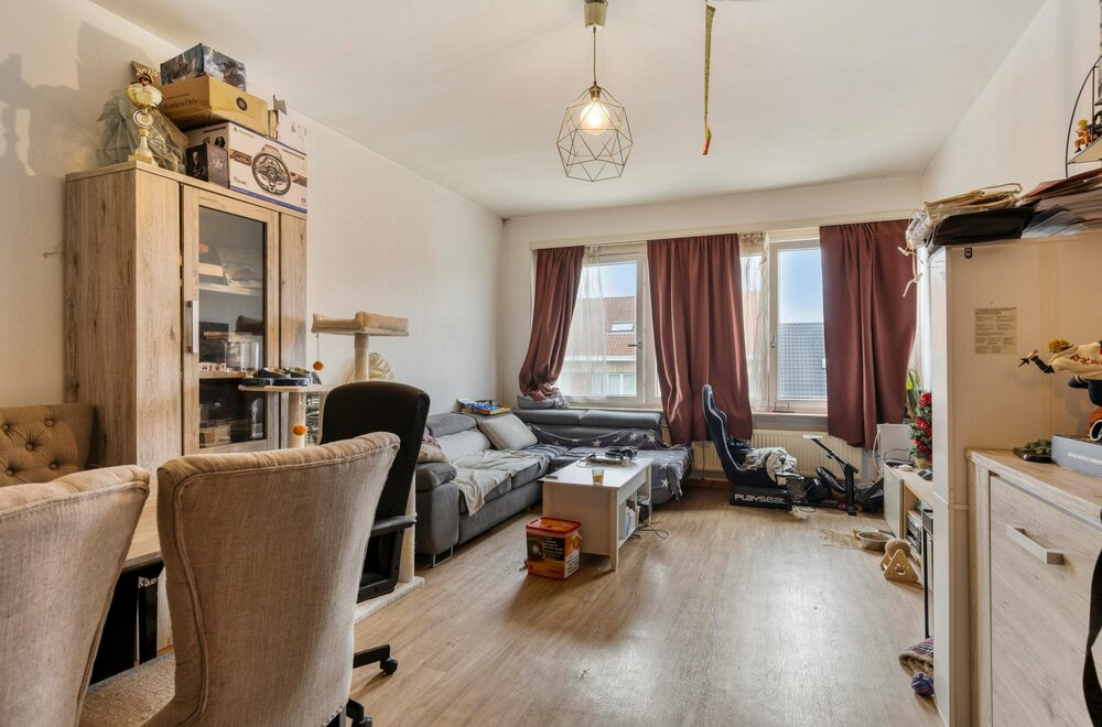 appartement-op-het-derde-verdiep-te-koop-in-strombeek-bever002.jpg