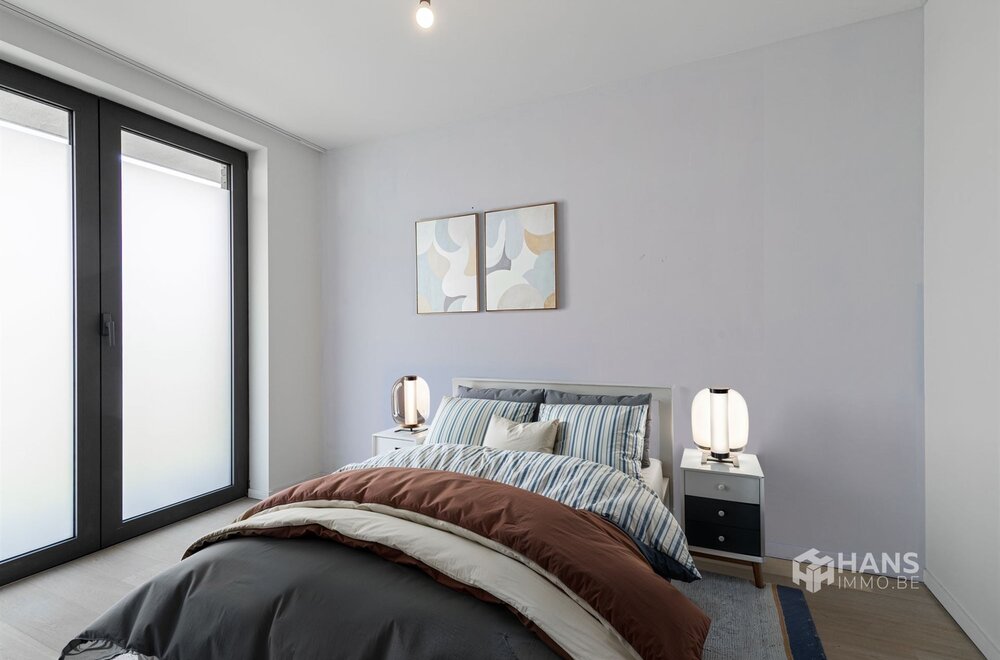 instapklaar-appartement-68-m-met-2-slaapkamers-autostaanplaats-en-2-terrassen-in-antwerpen-2000-004.jpg