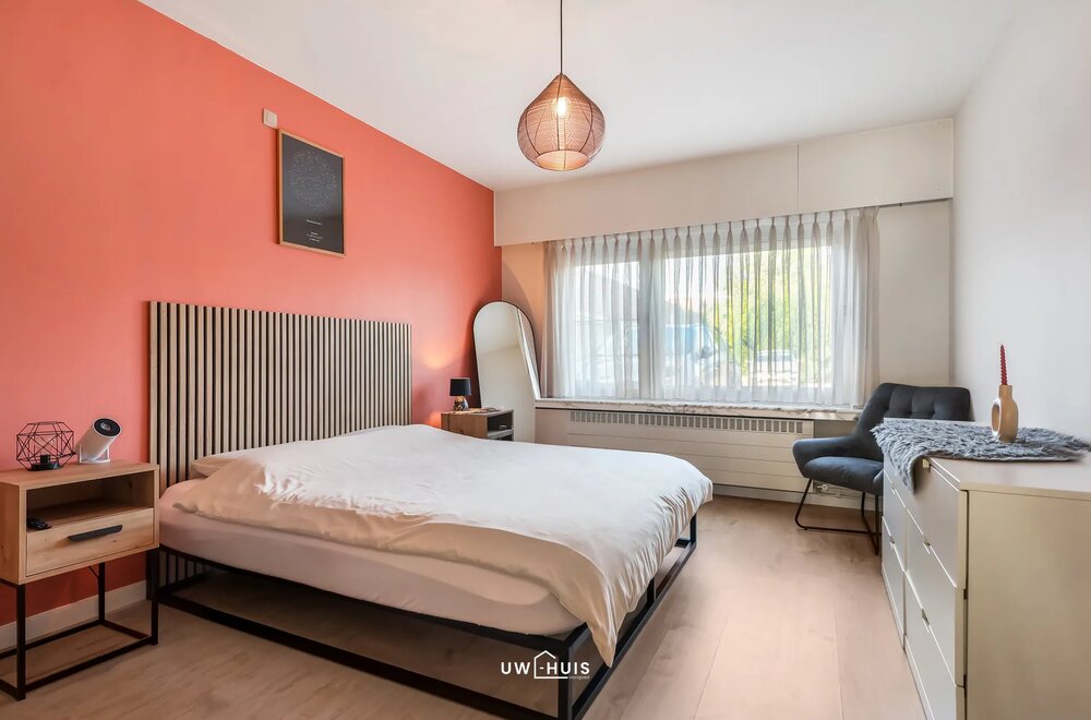 instapklaar-gelijkvloers-appartement-met-tuin-garage-en-extra-staanplaats-in-het-centrum-van-puurs005.jpg