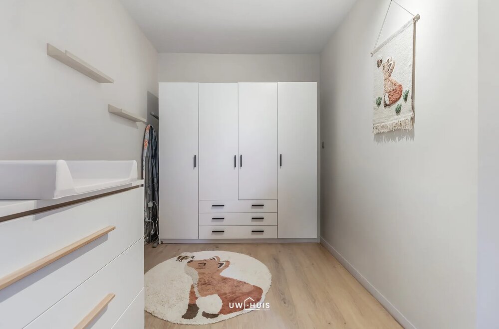 instapklaar-gelijkvloers-appartement-met-tuin-garage-en-extra-staanplaats-in-het-centrum-van-puurs007.jpg