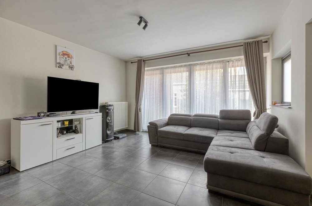 stijlvol-appartement-met-twee-slaapkamers-aan-de-stadsrand004.jpg