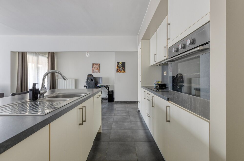 stijlvol-appartement-met-twee-slaapkamers-aan-de-stadsrand007.jpg