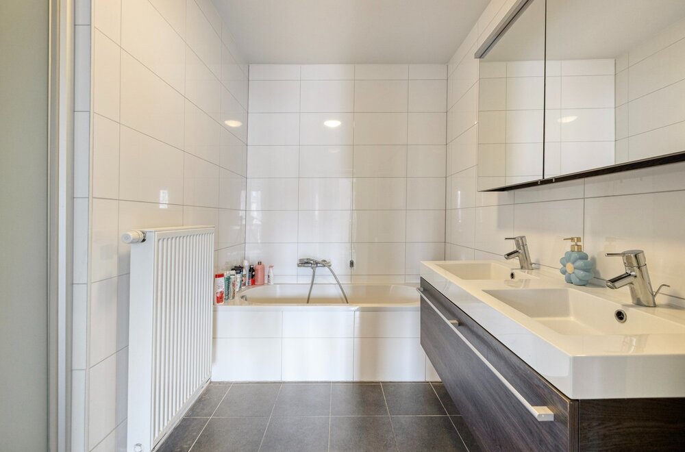 stijlvol-appartement-met-twee-slaapkamers-aan-de-stadsrand010.jpg