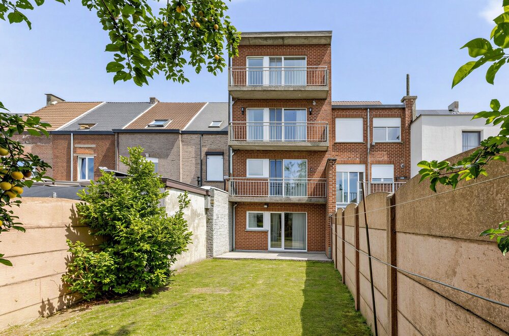 opbrengsteigendom-bestaande-uit-4-appartementen025.jpg