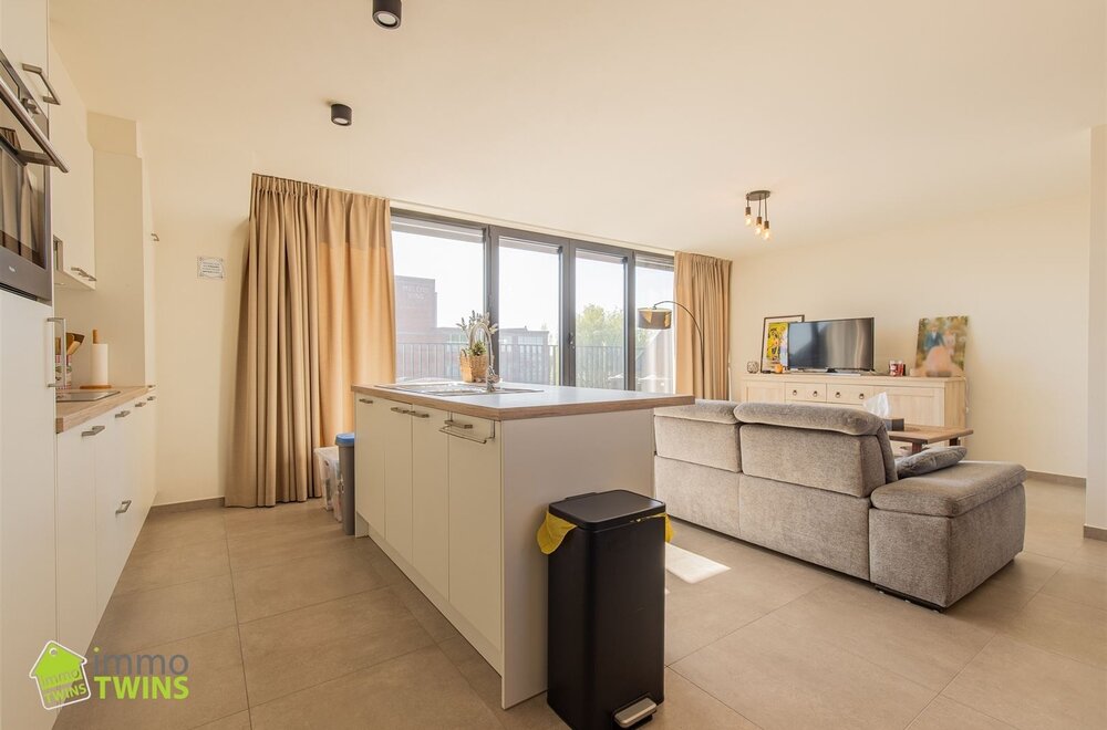 modern-appartement-met-terras-en-staanplaats-te-grembergen-bij-dendermonde-006.jpg