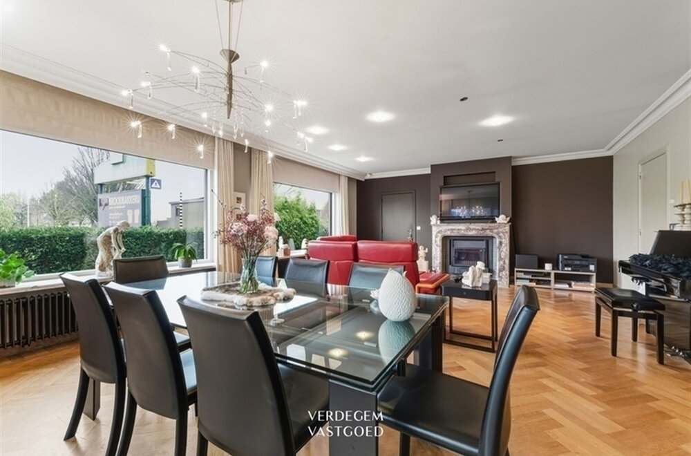 villa-met-magazijn-op-toplocatie007.jpg