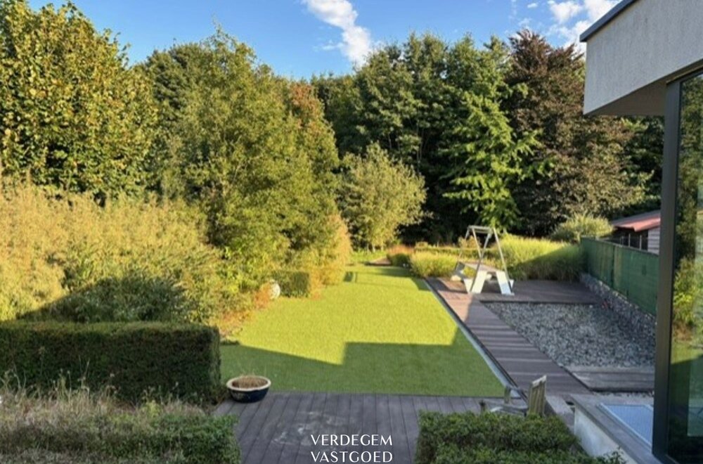 villa-met-magazijn-op-toplocatie020.jpg
