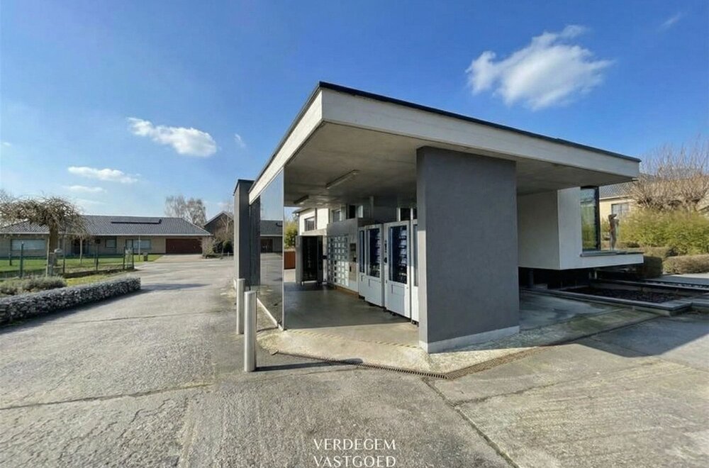 villa-met-magazijn-op-toplocatie026.jpg
