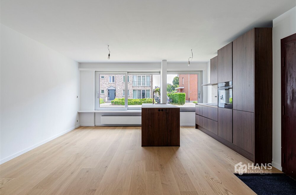 gerenoveerd-appartement-73m-met-2-slaapkamers-garage-en-tuin-in-boechout006.jpg