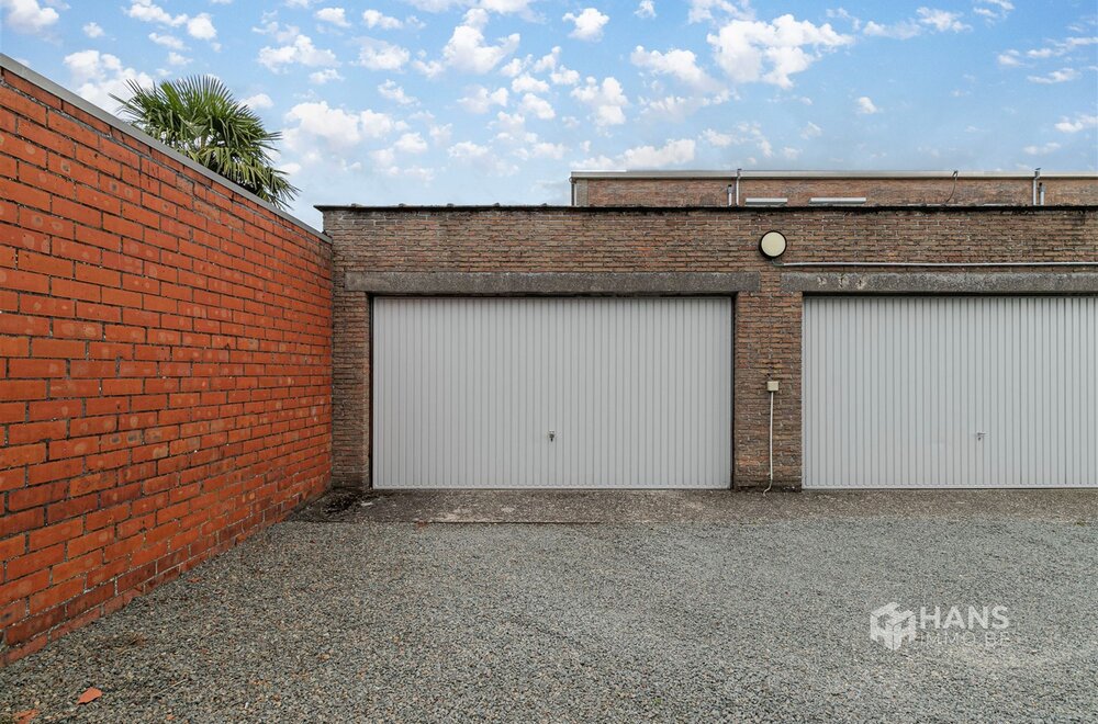 gerenoveerd-appartement-73m-met-2-slaapkamers-garage-en-tuin-in-boechout018.jpg