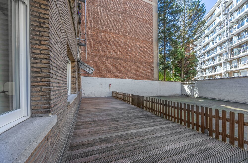 gelijkvloersappartement-met-3-slpk-n-groot-terras020.jpg