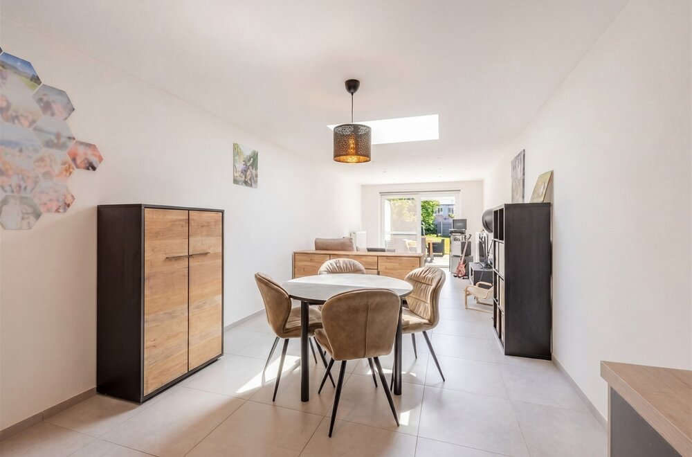 prachtig-gerenoveerde-woning-met-3-slks-en-tuin006.jpg