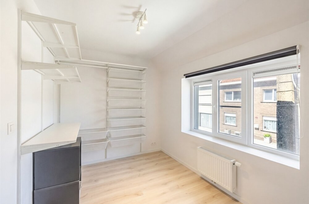 prachtig-gerenoveerde-woning-met-3-slks-en-tuin013.jpg