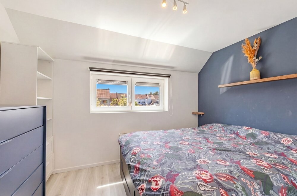 prachtig-gerenoveerde-woning-met-3-slks-en-tuin010.jpg