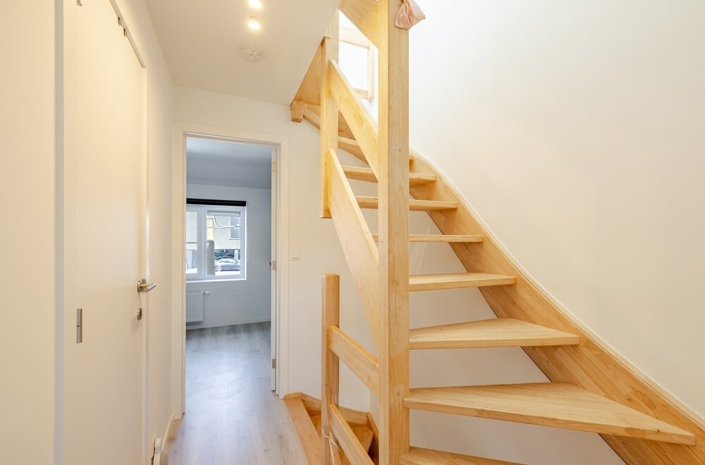prachtig-gerenoveerde-woning-met-3-slks-en-tuin015.jpg