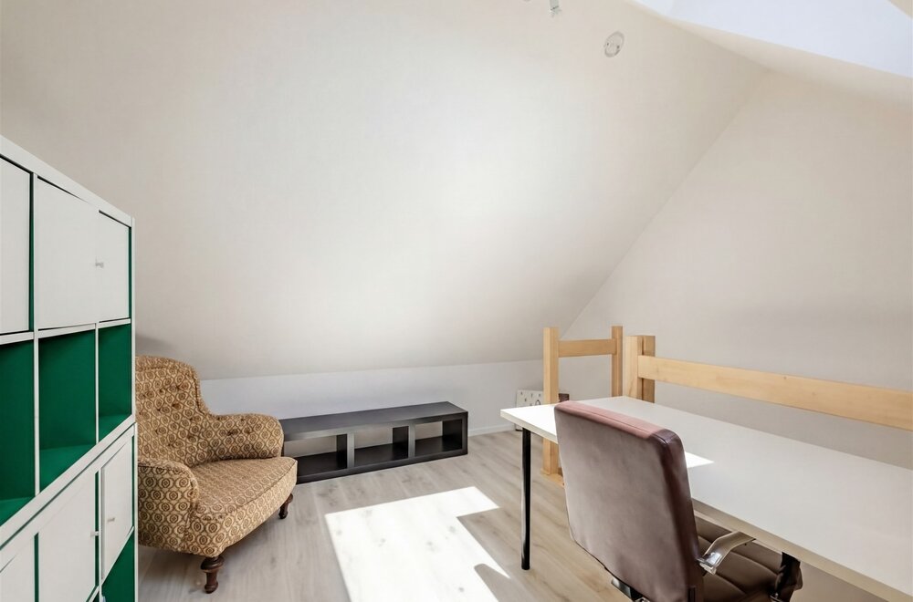 prachtig-gerenoveerde-woning-met-3-slks-en-tuin017.jpg