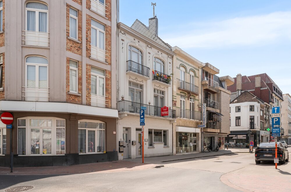opbrengsteigendom-met-3-entiteiten-nabij-markt-blankenberge025.jpg