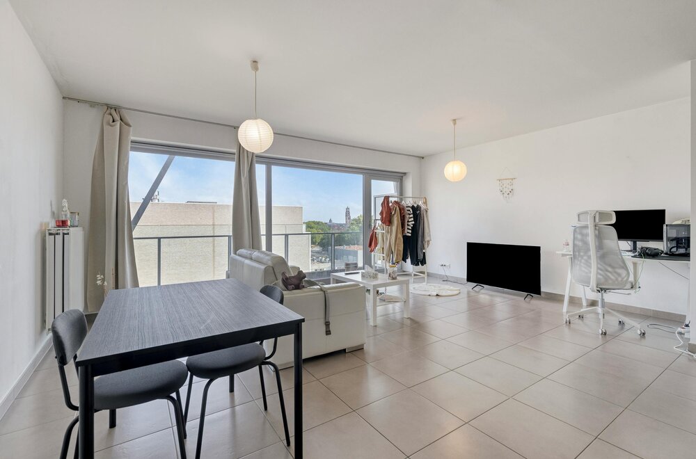 -instapklaar-appartement-met-epc-b-nabij-het-station-van-brugge003.jpg