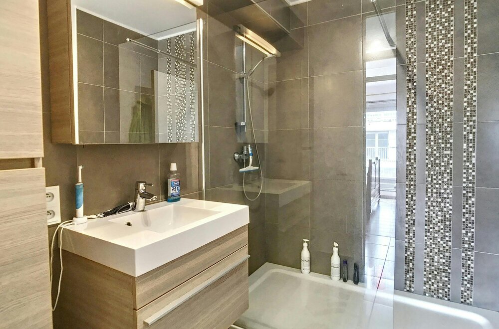 -instapklaar-appartement-met-epc-b-nabij-het-station-van-brugge008.jpg