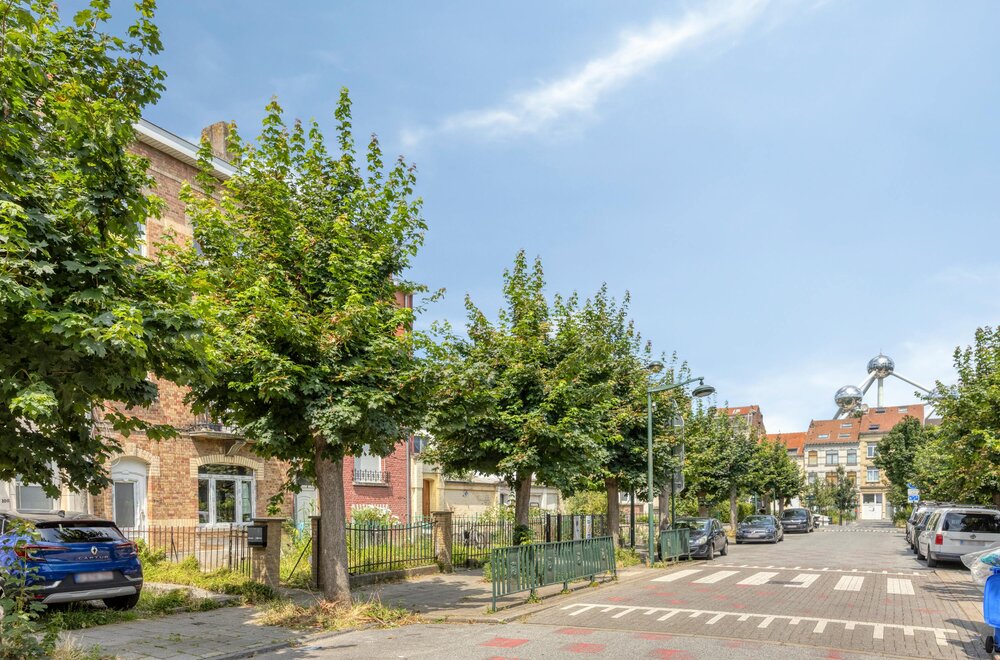 opbrengsteigendom-met-drie-entiteiten-te-koop-in-laken033.jpg