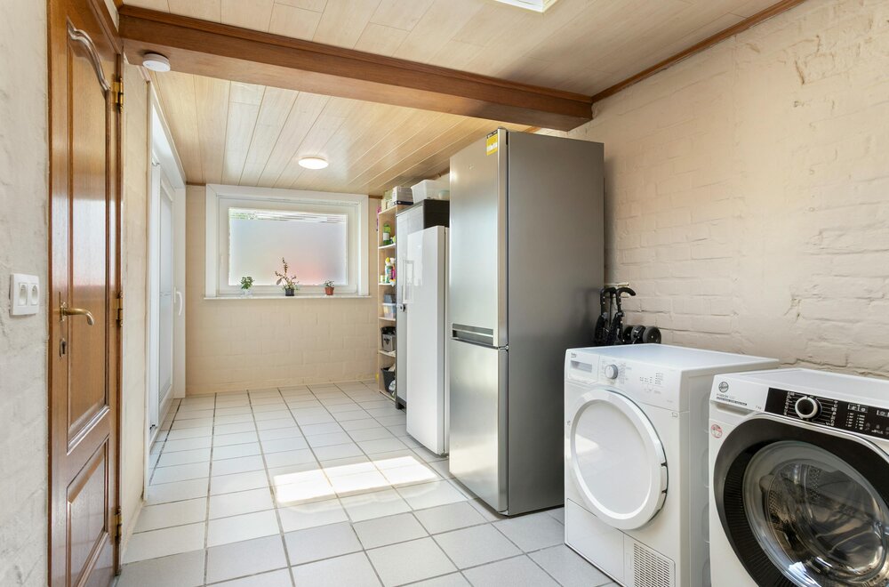 huis-te-koop-in-ieper-met-3-kamers-en-stadstuin009.jpg