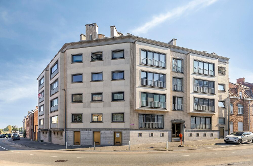 appartement-te-koop-met-2-kamers-terras-en-garage-in-ieper002.jpg