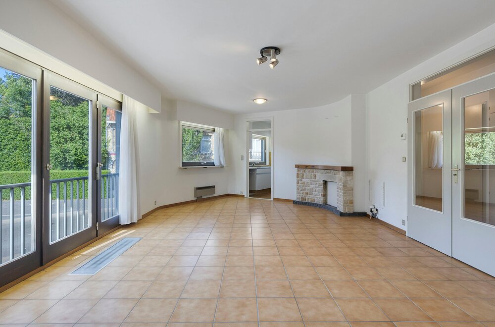 appartement-te-koop-met-2-kamers-terras-en-garage-in-ieper005.jpg