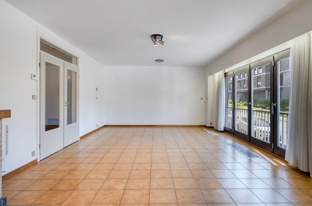 appartement-te-koop-met-2-kamers-terras-en-garage-in-ieper006.jpg