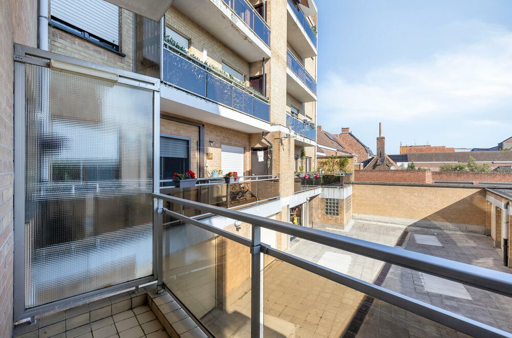 appartement-te-koop-met-2-kamers-terras-en-garage-in-ieper012.jpg