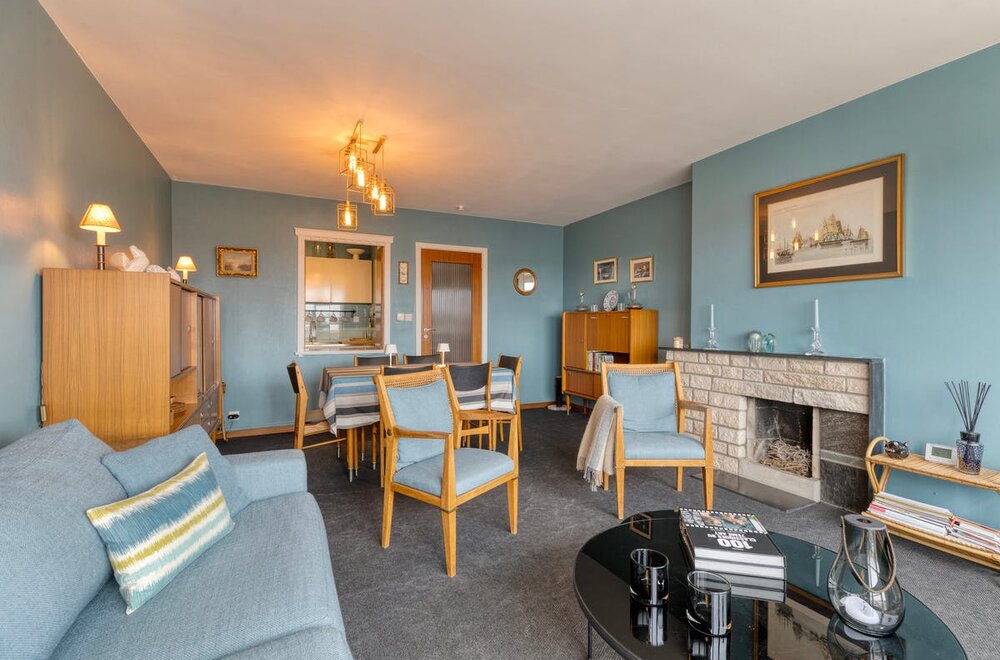 ruim-appartement-met-twee-slaapkamers-te-koop-in-koksijde-004.jpg