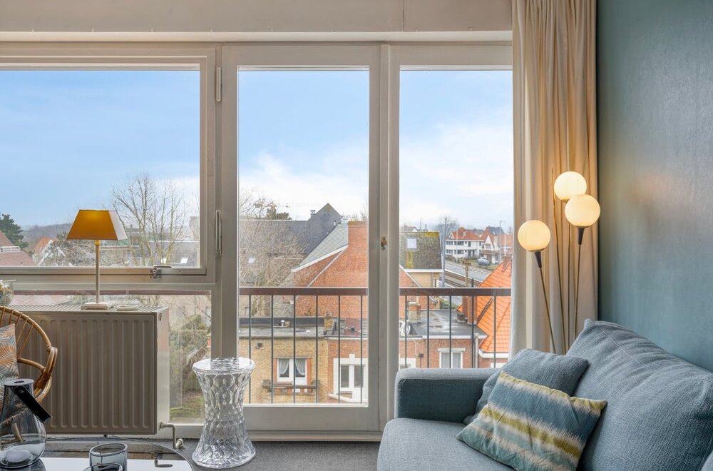 ruim-appartement-met-twee-slaapkamers-te-koop-in-koksijde-006.jpg