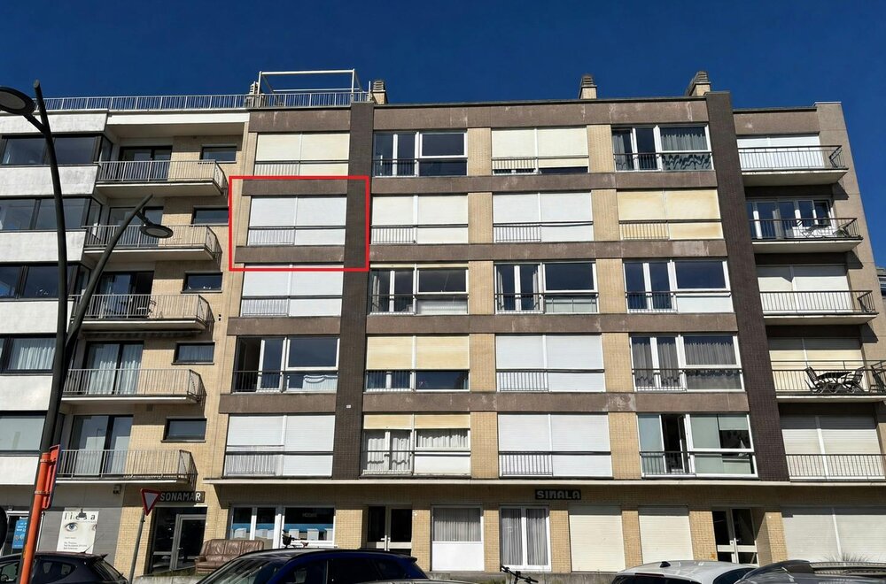 ruim-appartement-met-twee-slaapkamers-te-koop-in-koksijde-015.jpg
