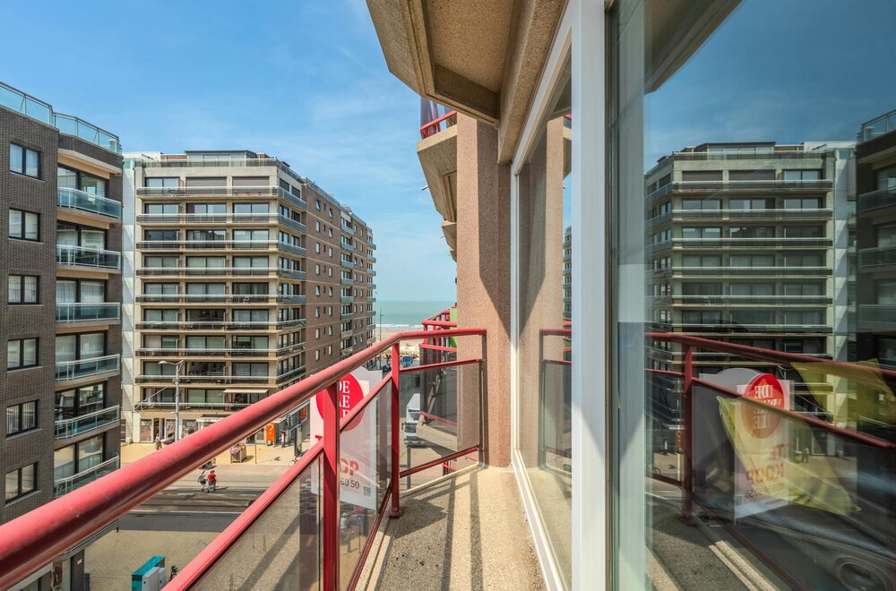 instapklaar-appartement-met-2-slaapkamers-en-zijdelings-zeezicht-002.jpg