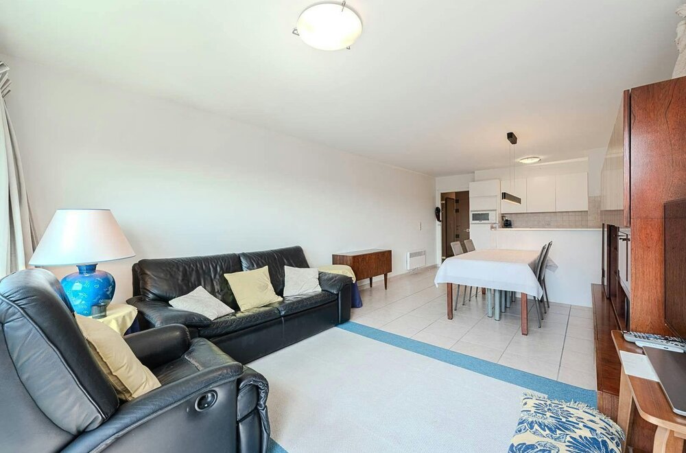instapklaar-appartement-met-2-slaapkamers-en-zijdelings-zeezicht-003.jpg
