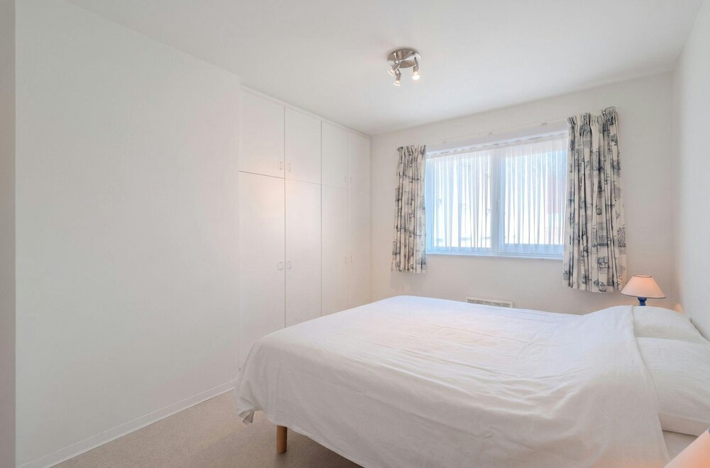 instapklaar-appartement-met-2-slaapkamers-en-zijdelings-zeezicht-011.jpg