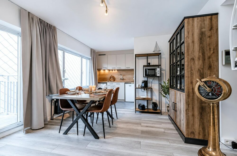 ruime-gerenoveerde-studio-met-terras-vlakbij-de-zeedijk005.jpg