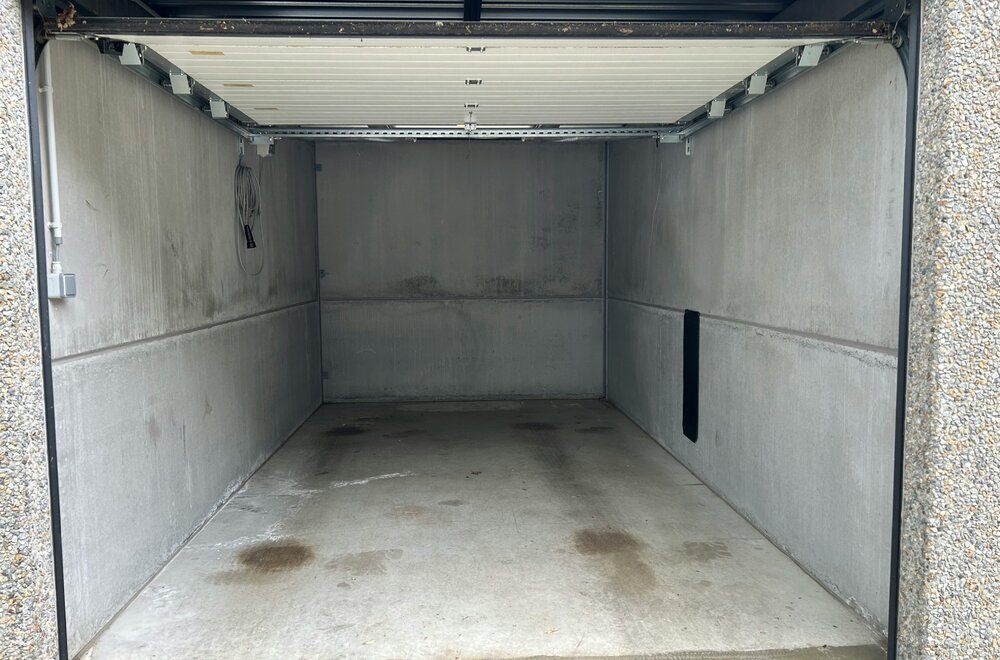 garage-te-koop-te-centrum-middelkerke-002.jpg