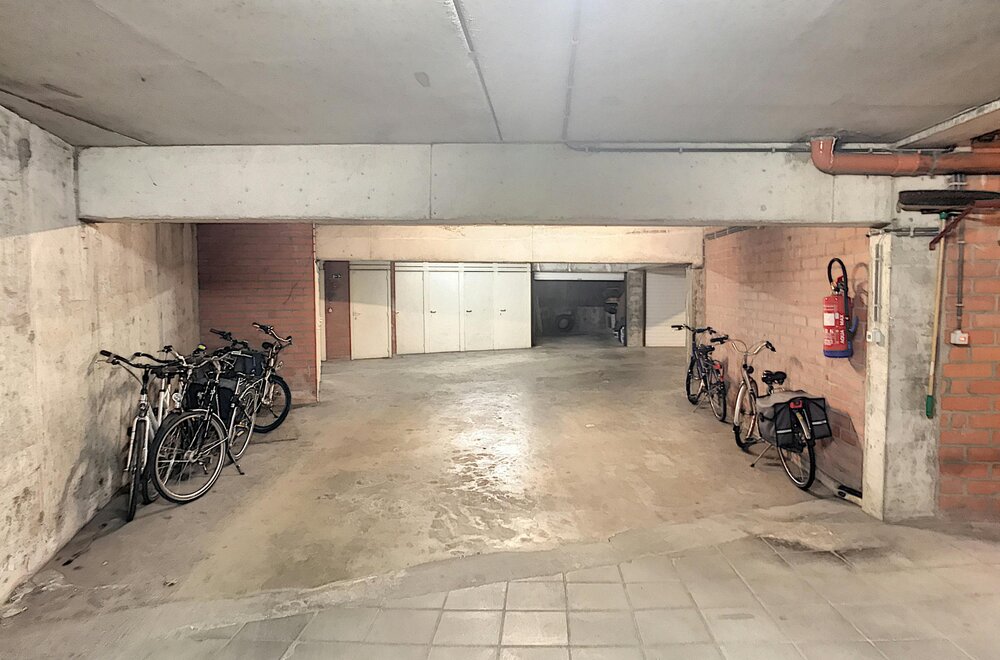 garagebox-in-het-centrum-van-middelkerke-006.jpg