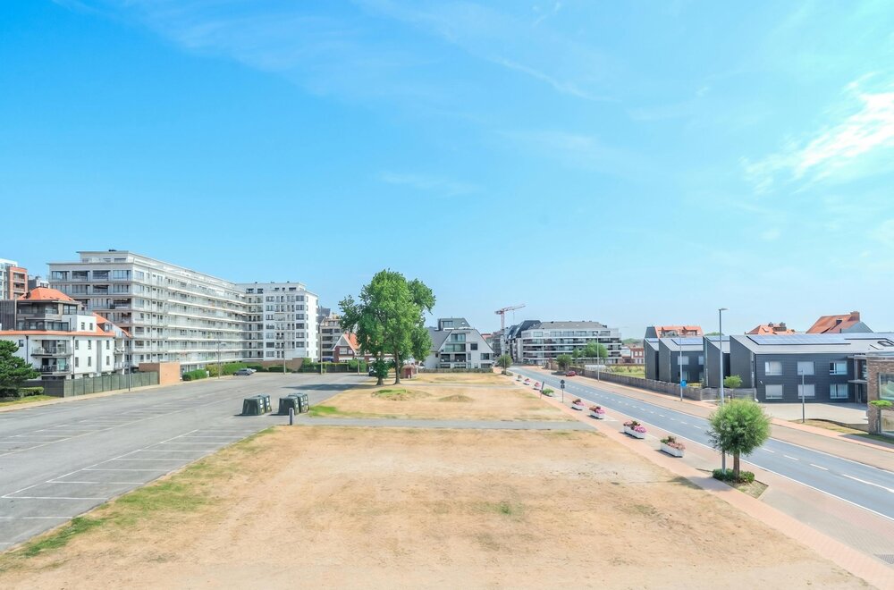prachtig-gerenoveerd-appartement-met-terras-en-2-slaapkamers010.jpg