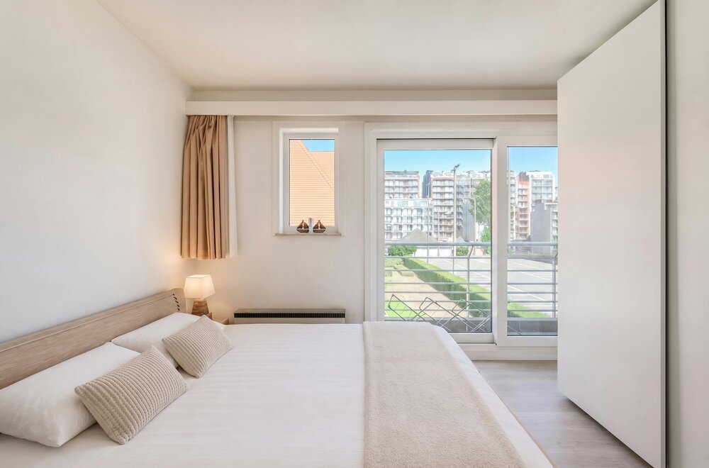 prachtig-gerenoveerd-appartement-met-terras-en-2-slaapkamers011.jpg