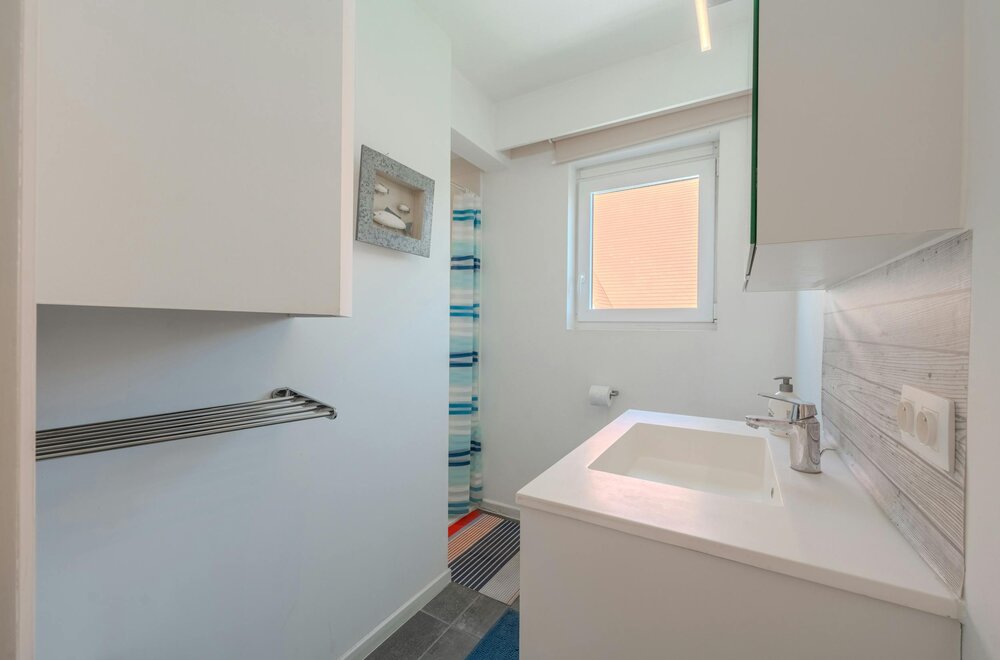 prachtig-gerenoveerd-appartement-met-terras-en-2-slaapkamers014.jpg