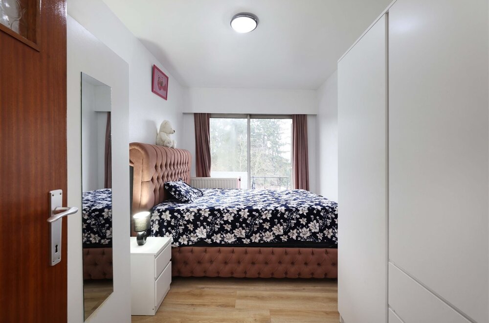centraal-gelegen-lichtrijk-appartement-met-2-slaapkamers-n-terras-nabij-het-centrum-van-hasselt006.jpg