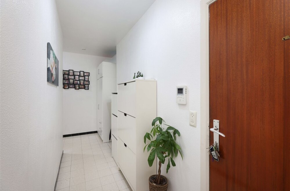 centraal-gelegen-lichtrijk-appartement-met-2-slaapkamers-n-terras-nabij-het-centrum-van-hasselt007.jpg