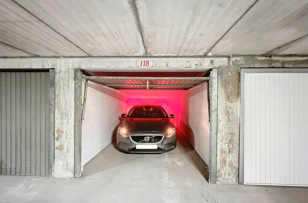 garagebox-te-koop-op-het-hendrikaplein-008.jpg