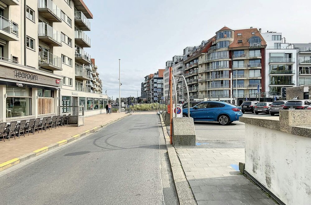 garagebox-te-koop-op-het-hendrikaplein-010.jpg