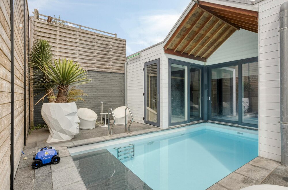 opbrengsteigendom-met-2-privatieve-sauna-s-met-appartement008.jpg